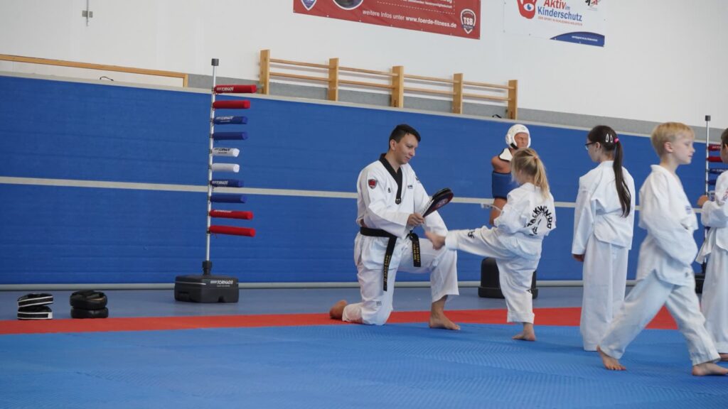 Kindertraining an der Pratze (Juni 2024) – Taekwondo beim TSB Flensburg