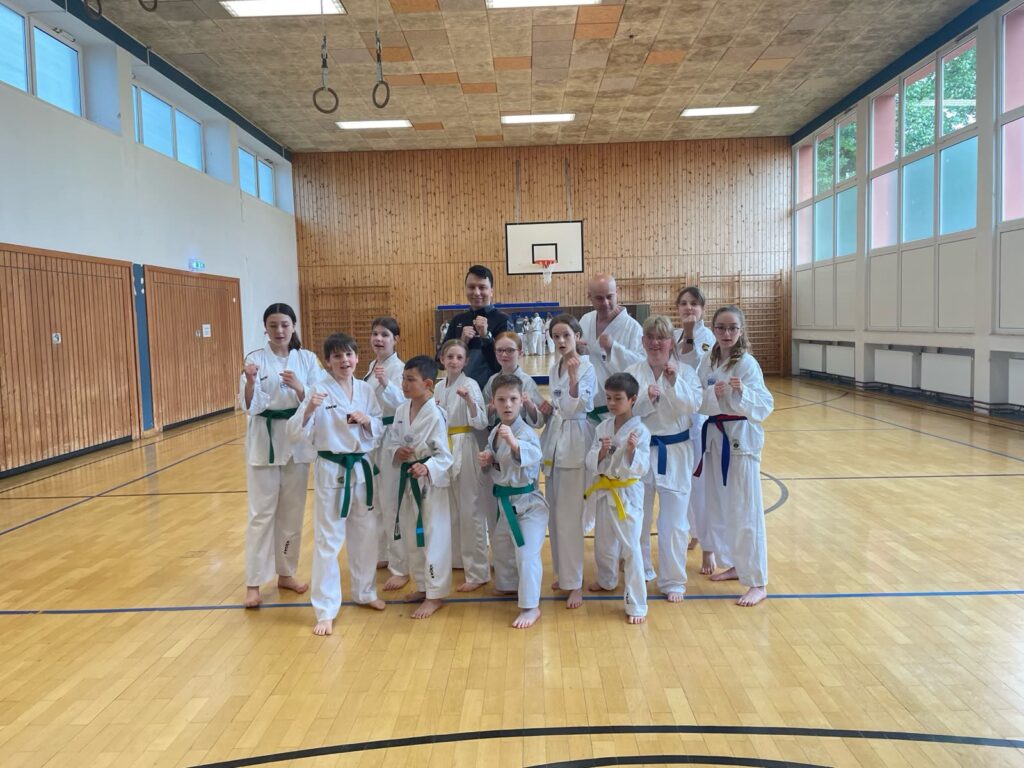 Nachwuchs beim Poomsae-Lehrgang (Juni 2024) – Taekwondo beim TSB Flensburg