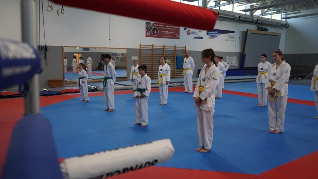 Training auf den Matten der Sönke-Voß-Halle (Oktober 2025) – Taekwondo beim TSB Flensburg