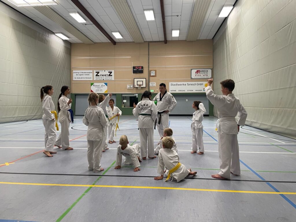 Auch die Jüngsten waren mit Begeisterung dabei – Taekwondo beim TSB Flensburg